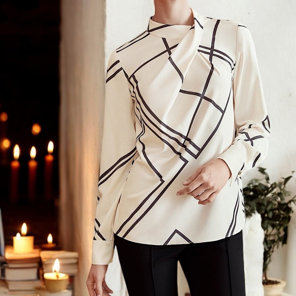 NWT Women's Geometric-Print Blouse - Picture 9 of 16